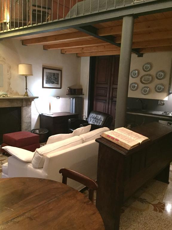 La Casa Di Einstein Lejlighed Genova Eksteriør billede