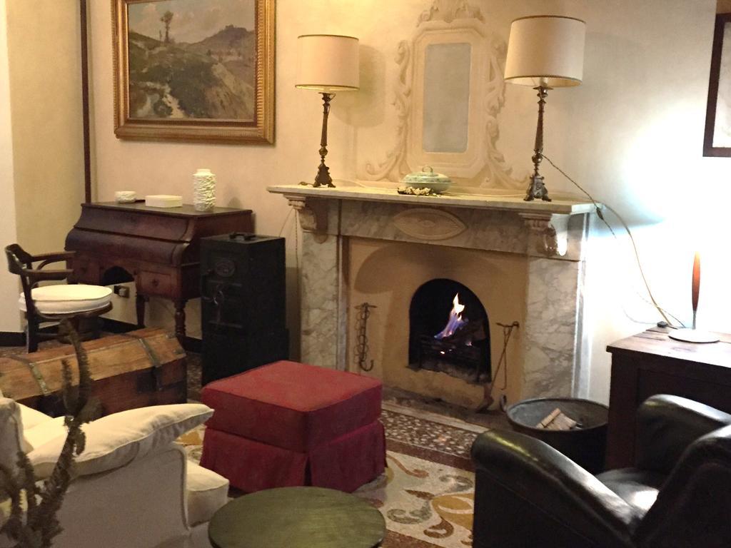La Casa Di Einstein Lejlighed Genova Eksteriør billede